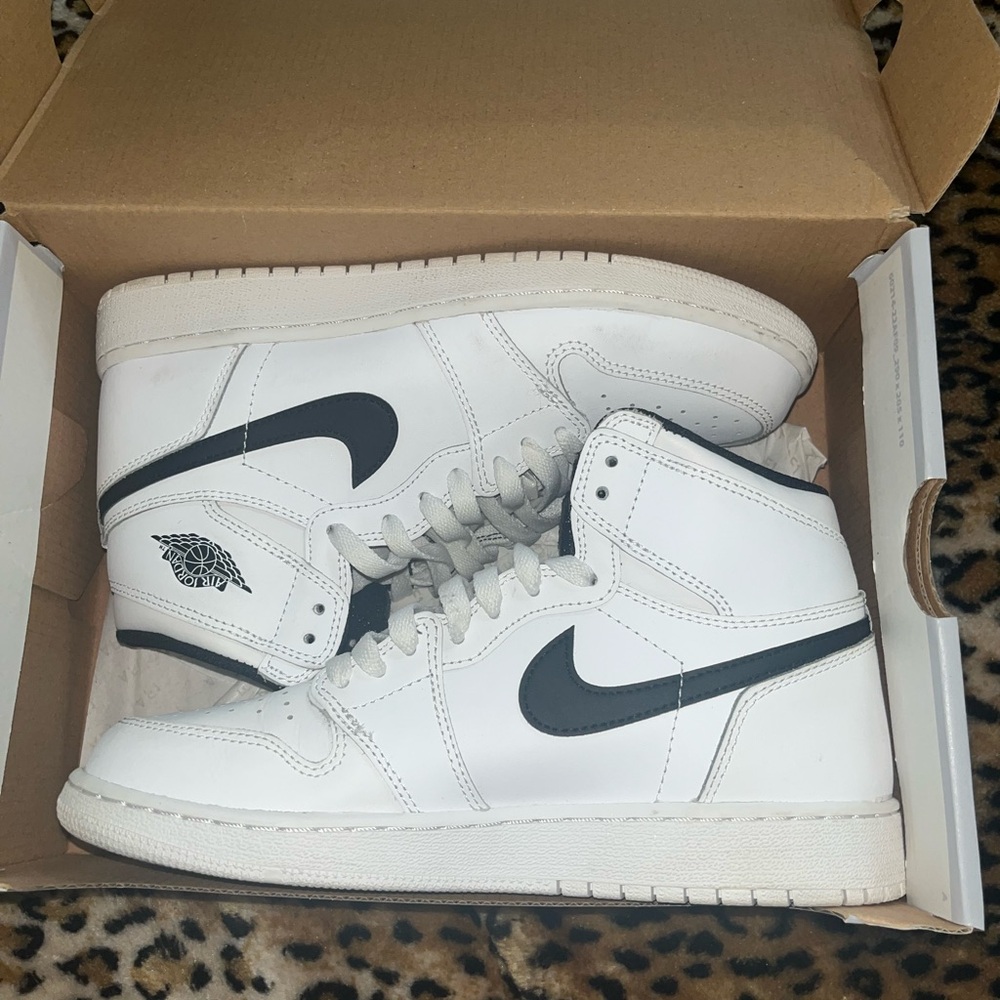 Air Jordan high tops